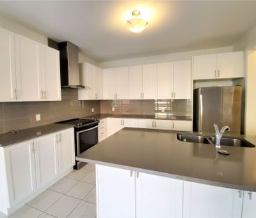 For Lease - 93 Dog Wood Boulevard, East Gwillimbury, Ontario - Photo 4