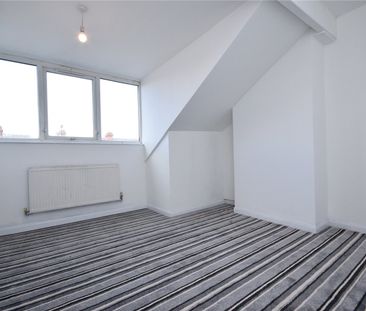 12, Arthington View, Leeds, West Yorkshire, LS10 2ND - Photo 5