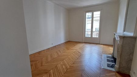 location Appartement T6 DE 207.3m² À PARIS - Photo 3