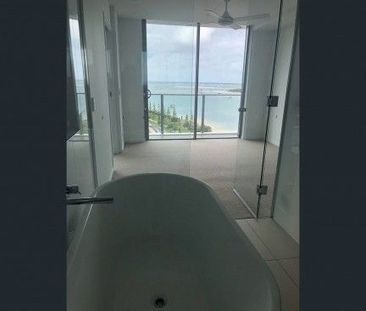 Broadwater Views & Resort-Style Living - Photo 4