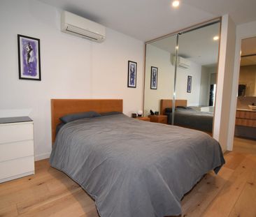 Modern Apartment in the Heart of Bentleigh - Photo 4