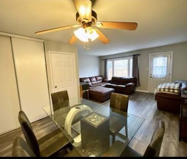 1299 Cedarcroft Cres - Photo 4