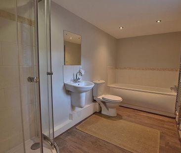 2 bedroom ground floor flat to rent - Photo 6