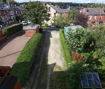 2 bedroom flat to rent - Photo 3