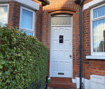 Room 2, 12 Sandhurst Drive, ( Bills Incl ), Belfast, BT9 5AX - Photo 6