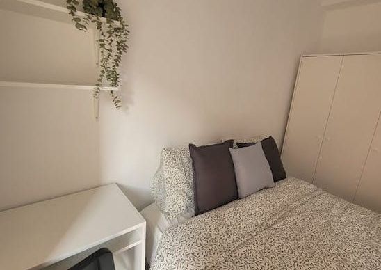 Carrer de Sant Lluís Bertran, Torrent, Valencian Community 46900