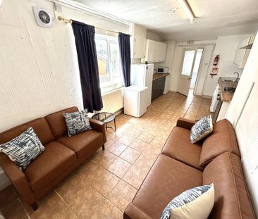 5 bedroom terraced house to rent - Photo 1