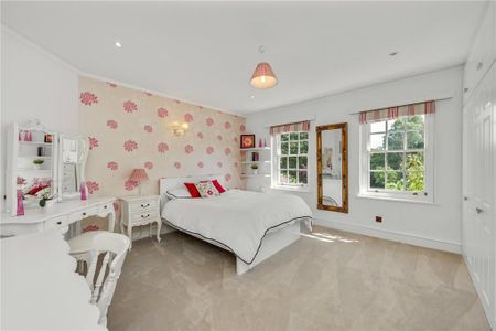 6 bedroom detached house to rent - Photo 3