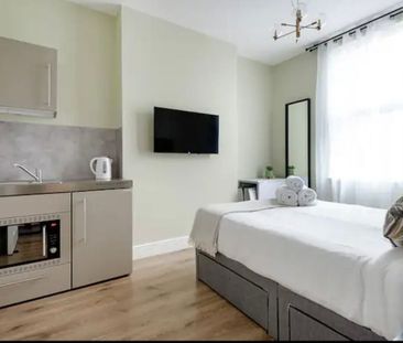 Studio Flat, Willesden Lane, NW6 - Photo 6