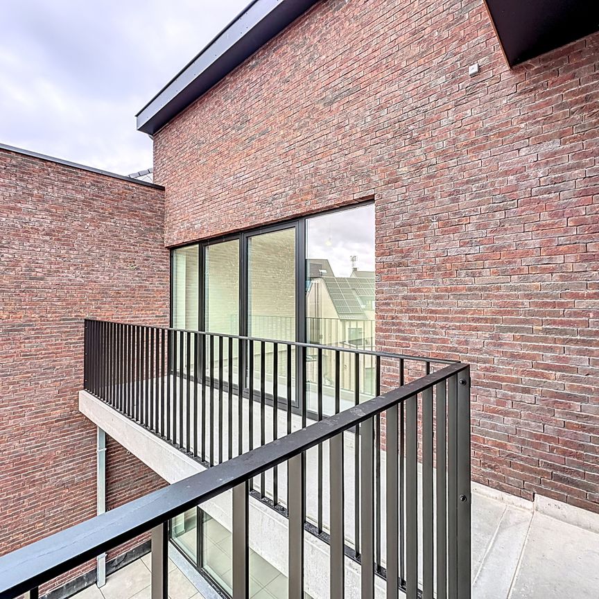 BEN-nieuwbouwappartement met 3 slpks en maatkasten + zolder - Photo 1