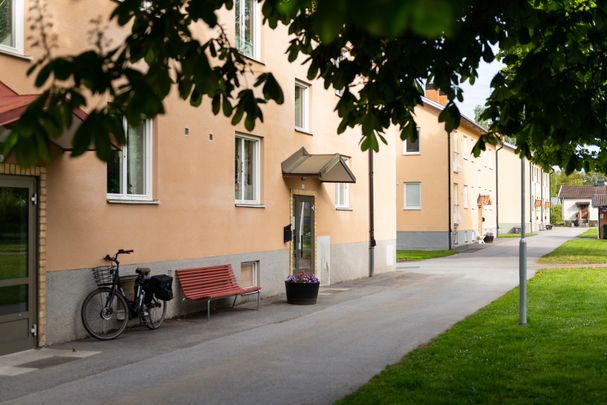 Rimbo skolväg 11 A - Foto 1