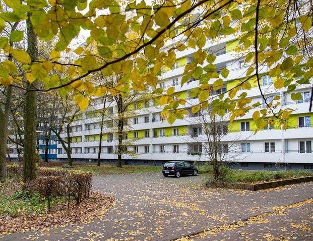 Ideal für kleine Familien - 3-Zimmer-Wohnung mit Balkon - Photo 1