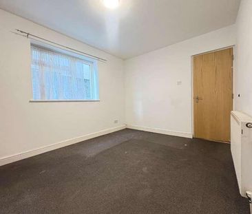 New Road, Portsmouth, PO2 - Photo 3