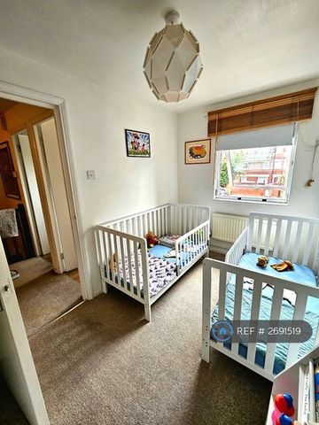 3 bedroom maisonette to rent - Photo 5