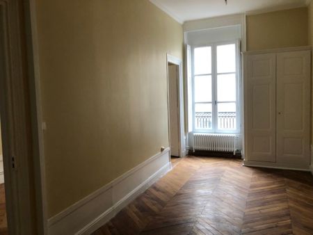 Appartement T3 A Louer - Lyon 2eme Arrondissement - 94.86 M2 - Photo 2