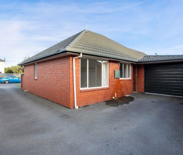 Perfectately positioned - Photo 2