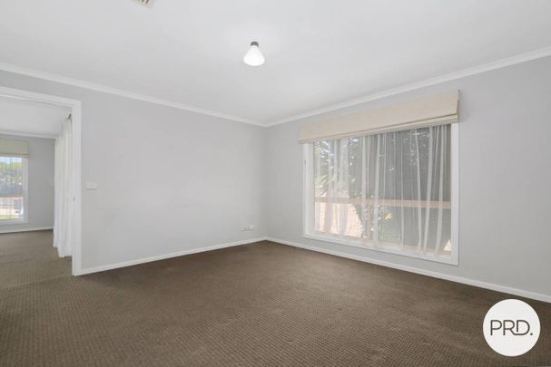 QUIET COURT LOCATION! - Photo 1