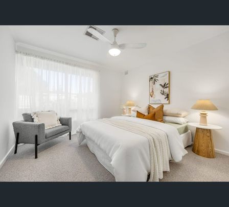 32 Clifford St, Dover Gardens, SA 5048 - Photo 1