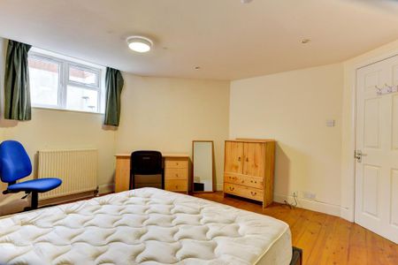 6 bedroom house to rent - Photo 5