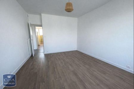 Location Appartement 3 pièces 67m² LA ROCHELLE 17000 - Photo 3