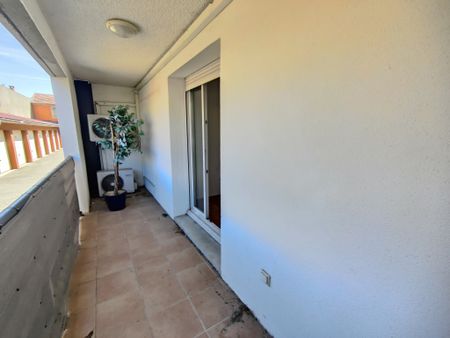 Location Appartement 2 pièces 38m² CAVAILLON 84300 - Photo 5