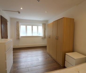 House share to rent - Photo 4