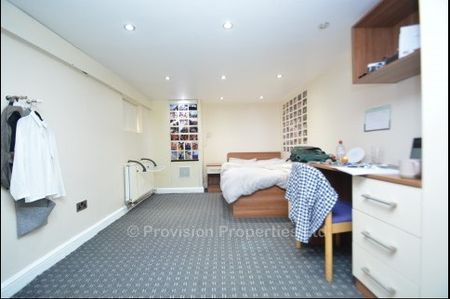 10 Bedroom Student Houses Headingley Leeds - Photo 4