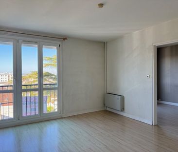 Location Appartement 2 pièces 49m² TROYES 10000 - Photo 1