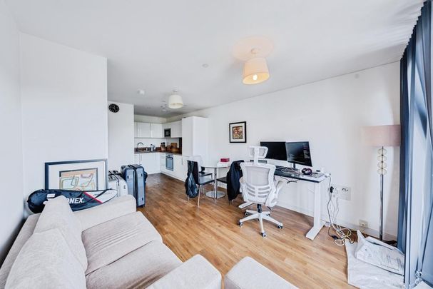 1 bedroom flat to rent - Photo 1