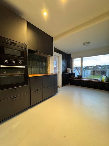 Instapklare woning met 3 slaapkamers en tuin te Roeselare - Photo 5