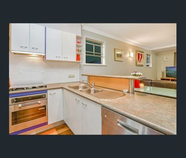 Stylish Tri Level Terrace Home in the Heart of Spring Hill - Call N... - Photo 6