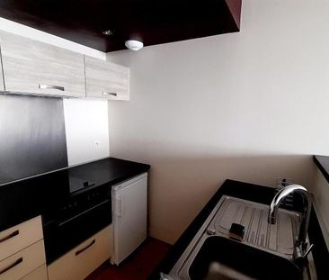 Location Appartement 1 pièce 24m² LA ROCHELLE 17000 - Photo 5