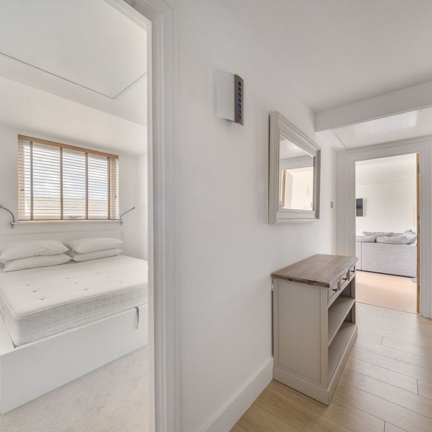 2 Bedroom - Photo 1