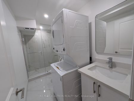 For Lease - 88 Baynards Lane, Richmond Hill, Ontario - Photo 4