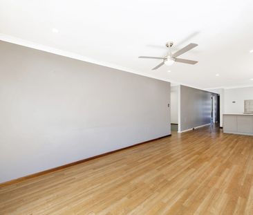 Easy Living in the Heart of Lakelands - Photo 2