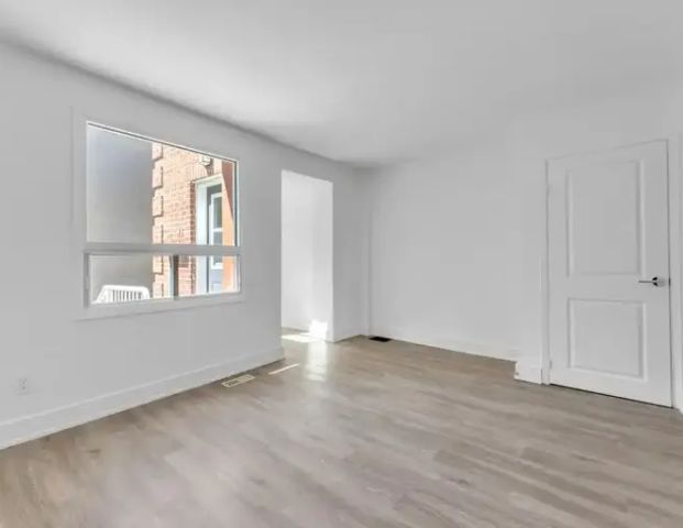 371 Yonge Kingston | 371 Yonge Street, Kingston - Photo 1