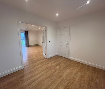 5 bedroom barn conversion to rent - Photo 3