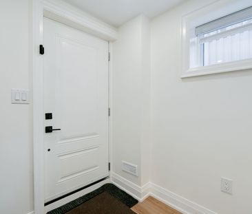 For Lease - 69 Searle Avenue Unit# Basement bachelor unit, Toronto,... - Photo 4