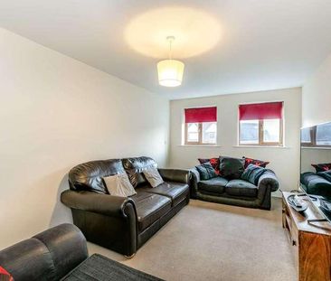 Woollin Avenue, Tingley, WF3 - Photo 1