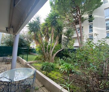 Location Appartement 2 pièces 52m² MARSEILLE 8ème - Photo 5