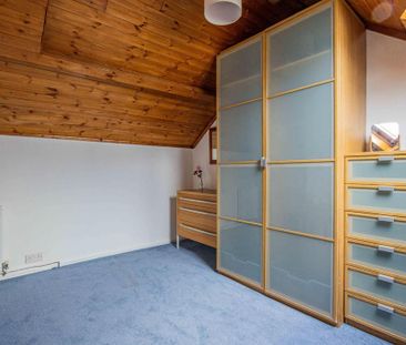 1 bedroom coach house to rent - Photo 5