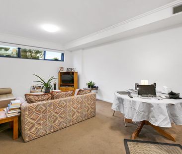 Large modern 1 bedroom + study for rent. - Photo 5