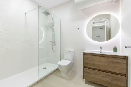 Calle de Tetuán, Madrid, Community of Madrid 28013 - Photo 4