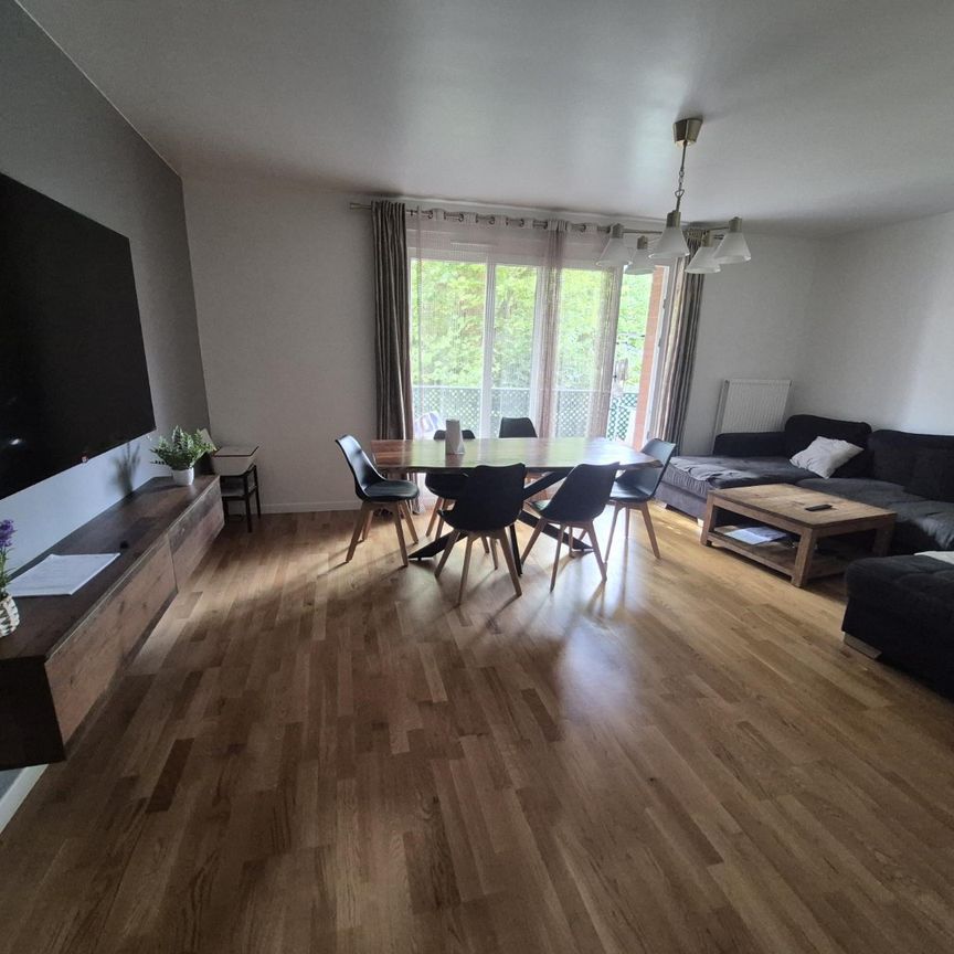 Location Appartement 4 pièces 83m² LILLE 59000 - Photo 1