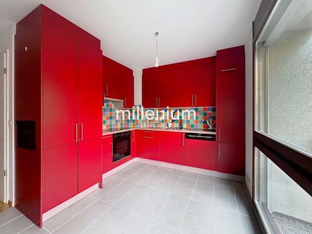 Contiguous 6-room villa for rent in Versoix - Photo 3