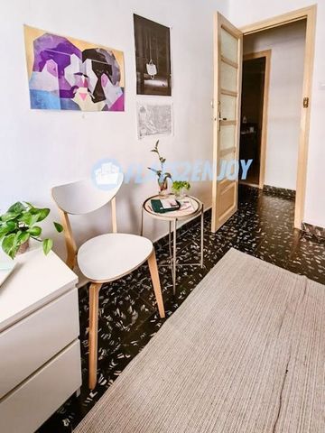 Carrer del Pintor Gisbert, Valencia, Valencian Community 46004 - Photo 3