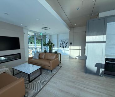 For Lease - 3250 Carding Mill Trail Unit# 516, Oakville, Ontario - Photo 4