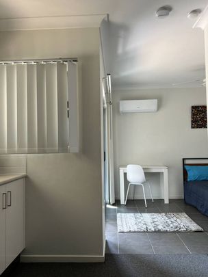 FURNISHED STUDIO UNIT - Photo 1