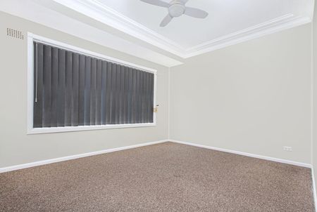 3 Bedroom Home, Convenient Location - Photo 4