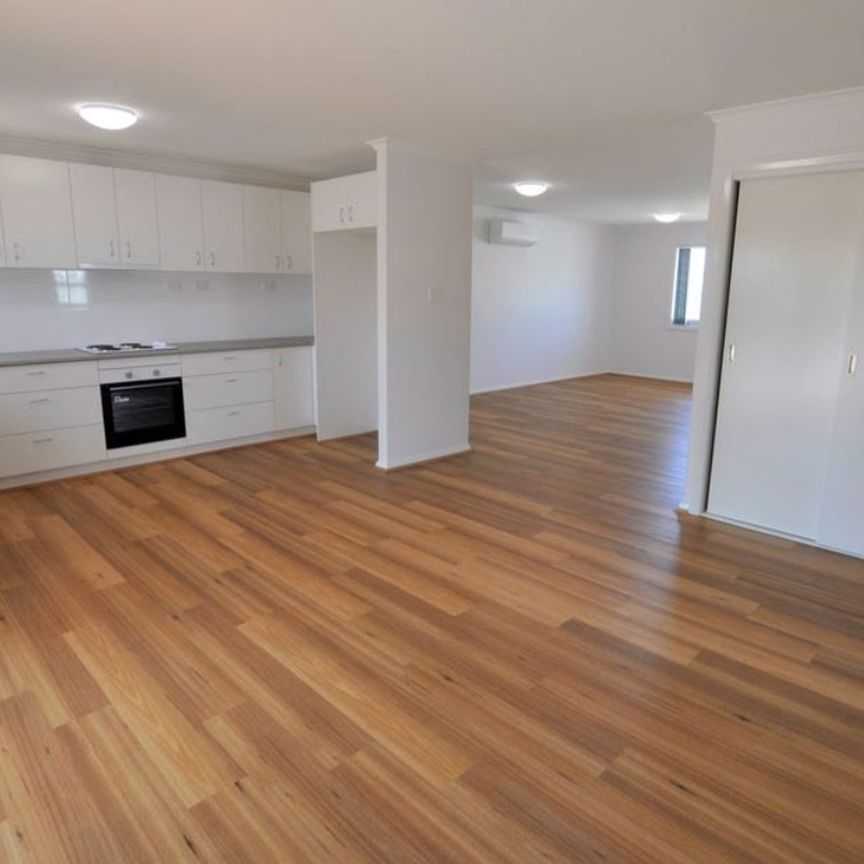 DREAMY ON DULVERTON - Fully Renovated 3x2 - Photo 1